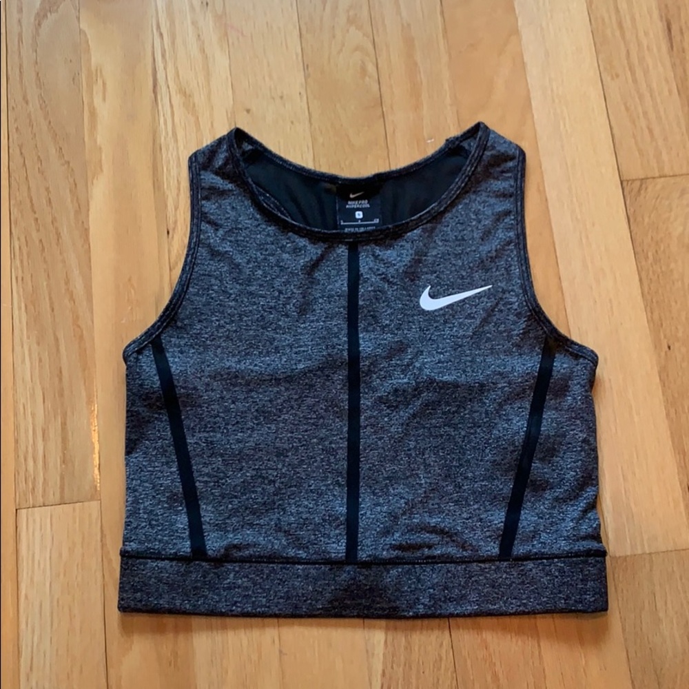 Nike Pro Cropped Hyper Cool Tank Top